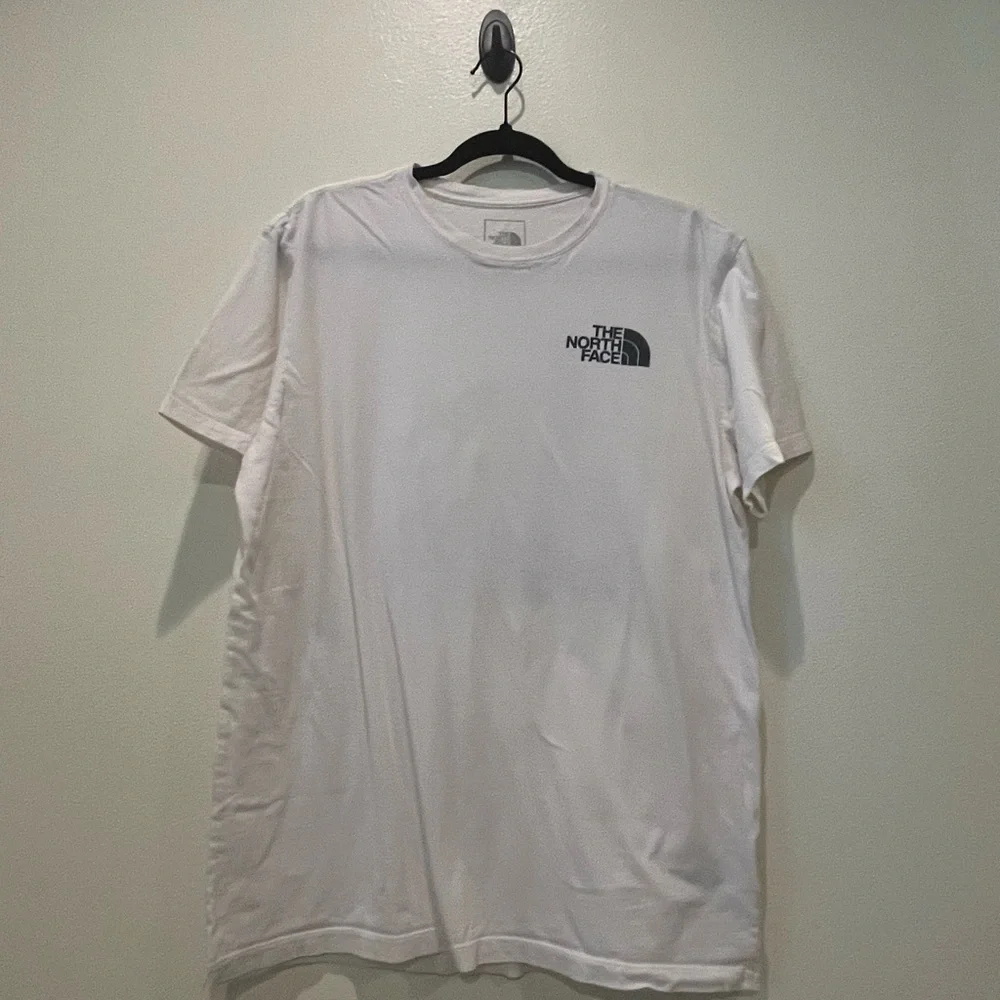 The North Face White Short Sleeve Tee Essential Crew